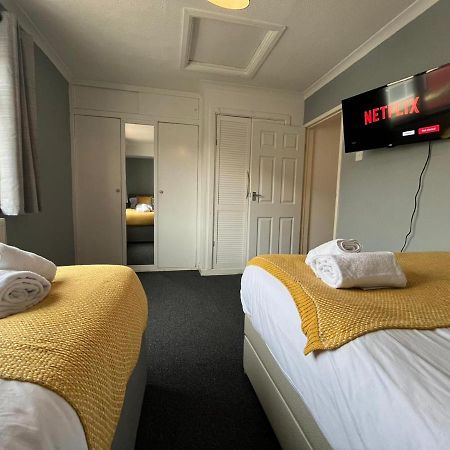 Access To Private Gym Room, 3 Bedrooms, Close To The City Swansea Bagian luar foto