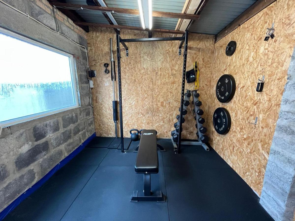Access To Private Gym Room, 3 Bedrooms, Close To The City Swansea Bagian luar foto