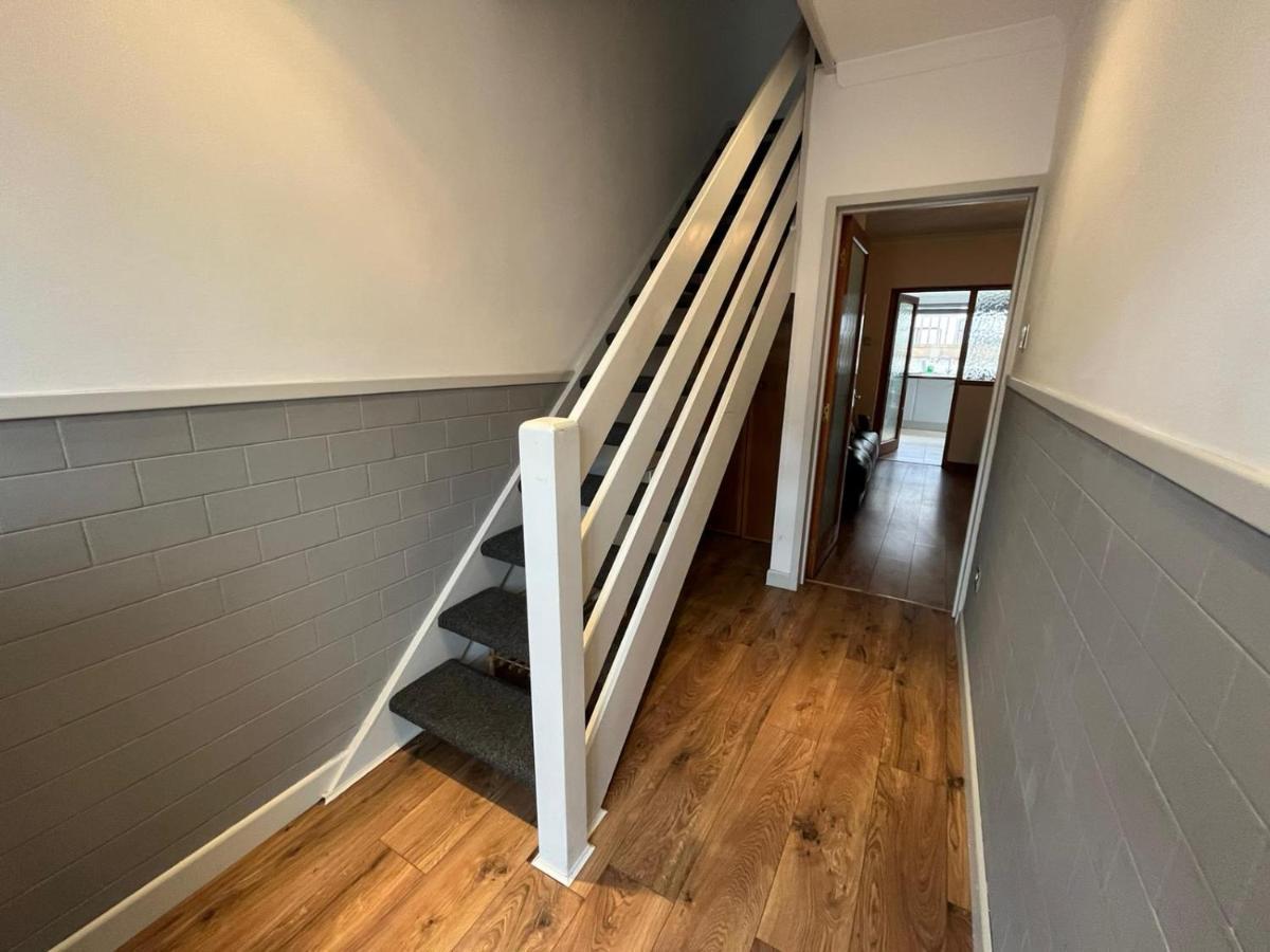 Access To Private Gym Room, 3 Bedrooms, Close To The City Swansea Bagian luar foto